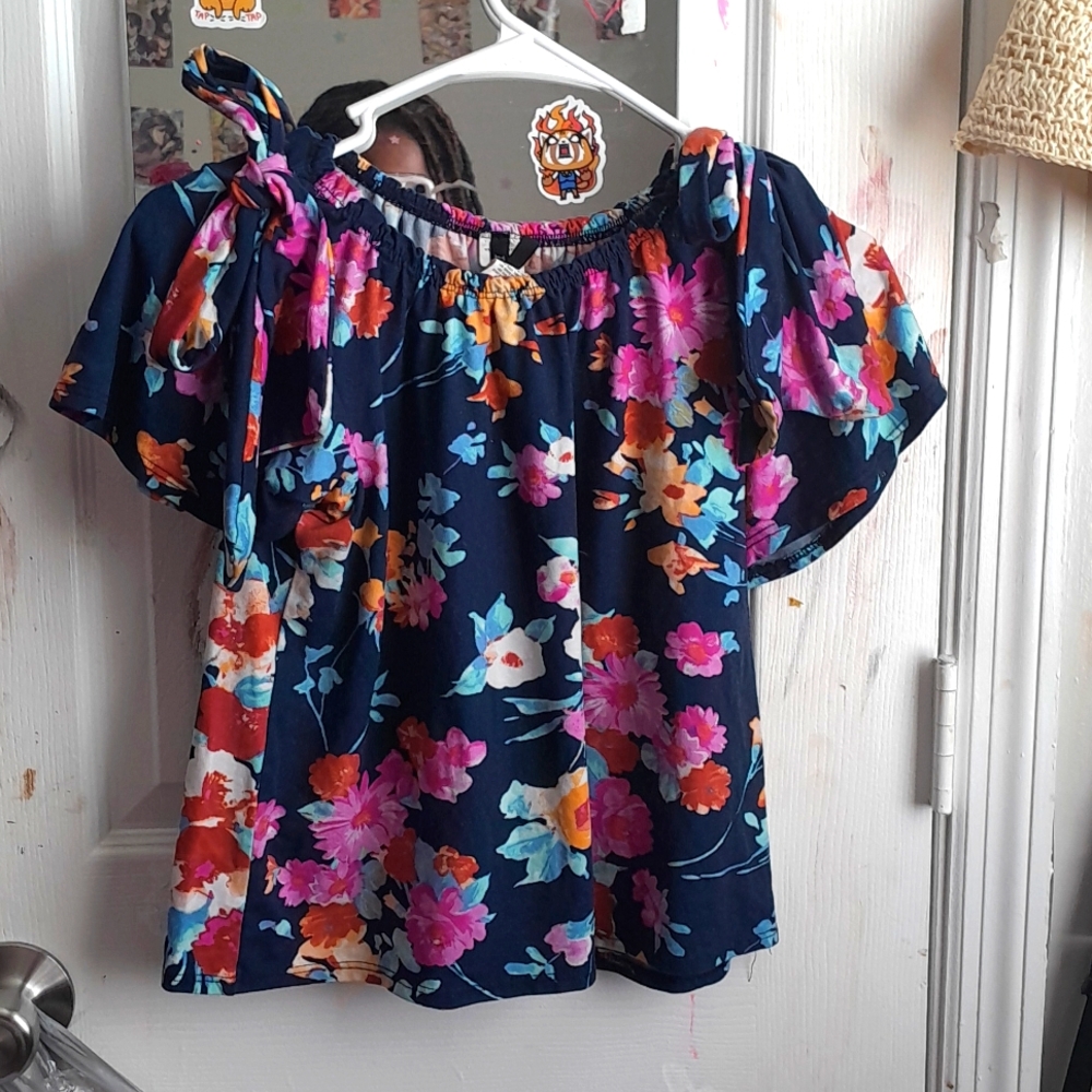 Floral top